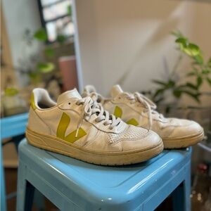 Veja sneakers